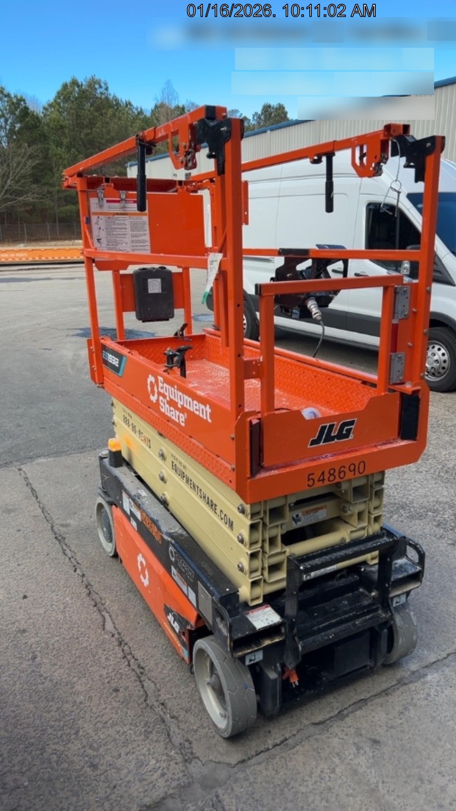 2025 JLG ES1932