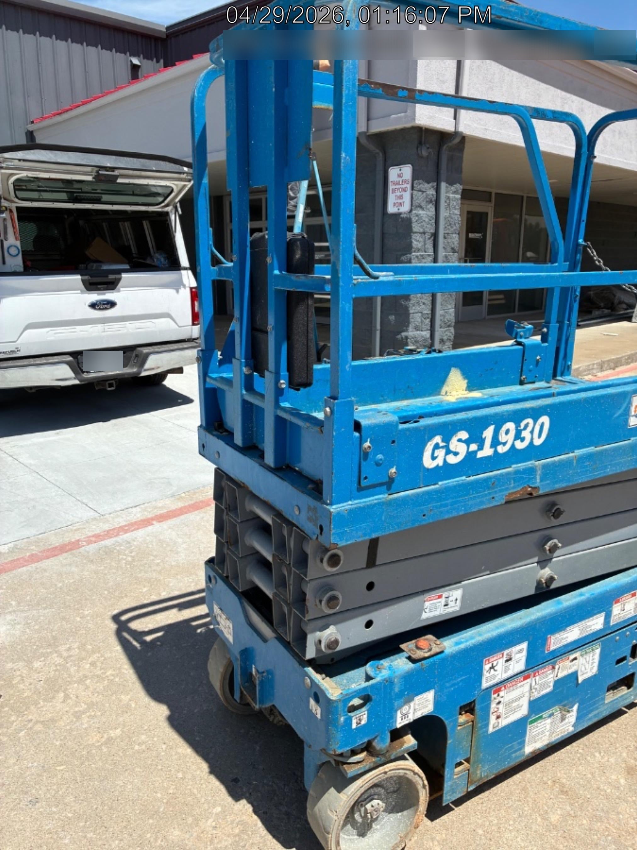2019 Genie GS-1930 Fixed Rails with Chain Entry