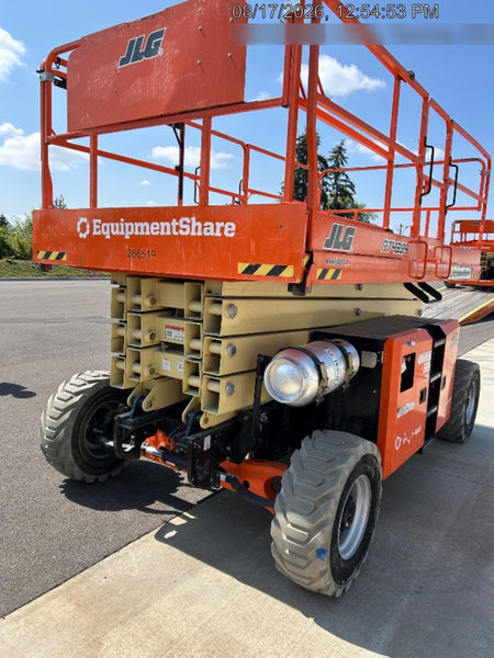 2022 JLG RT4394