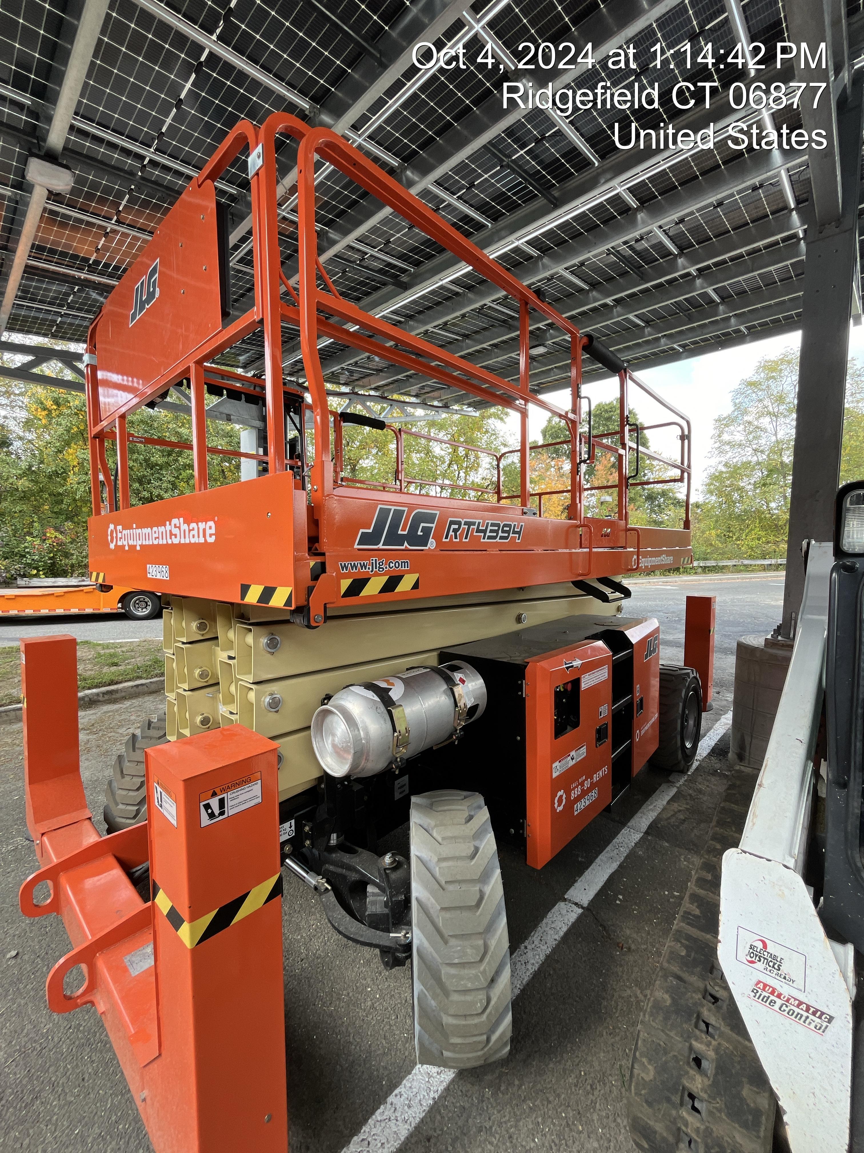 2024 JLG RT4394