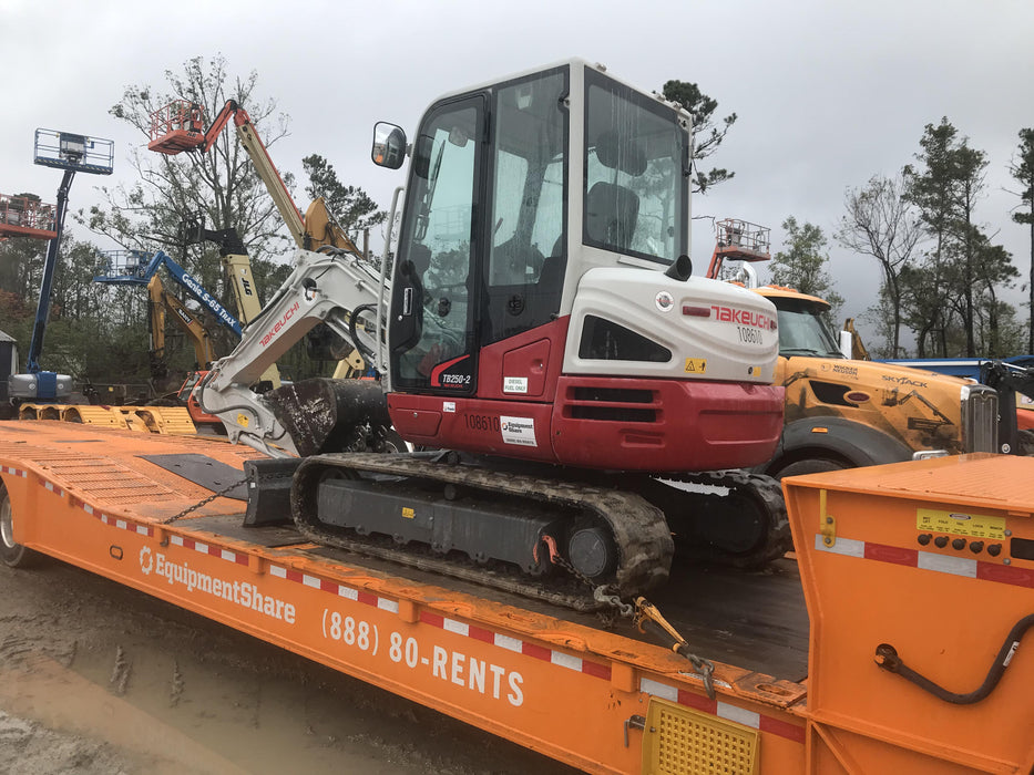 2020 TAKEUCHI TB250-2C