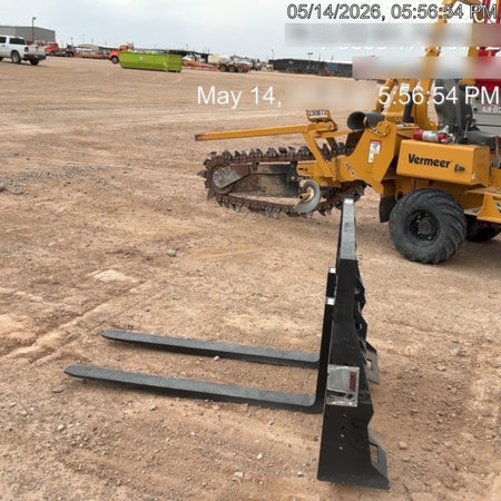 2026 ARROW MATERIAL HANDLING 48" Pallet Forks - Arrow