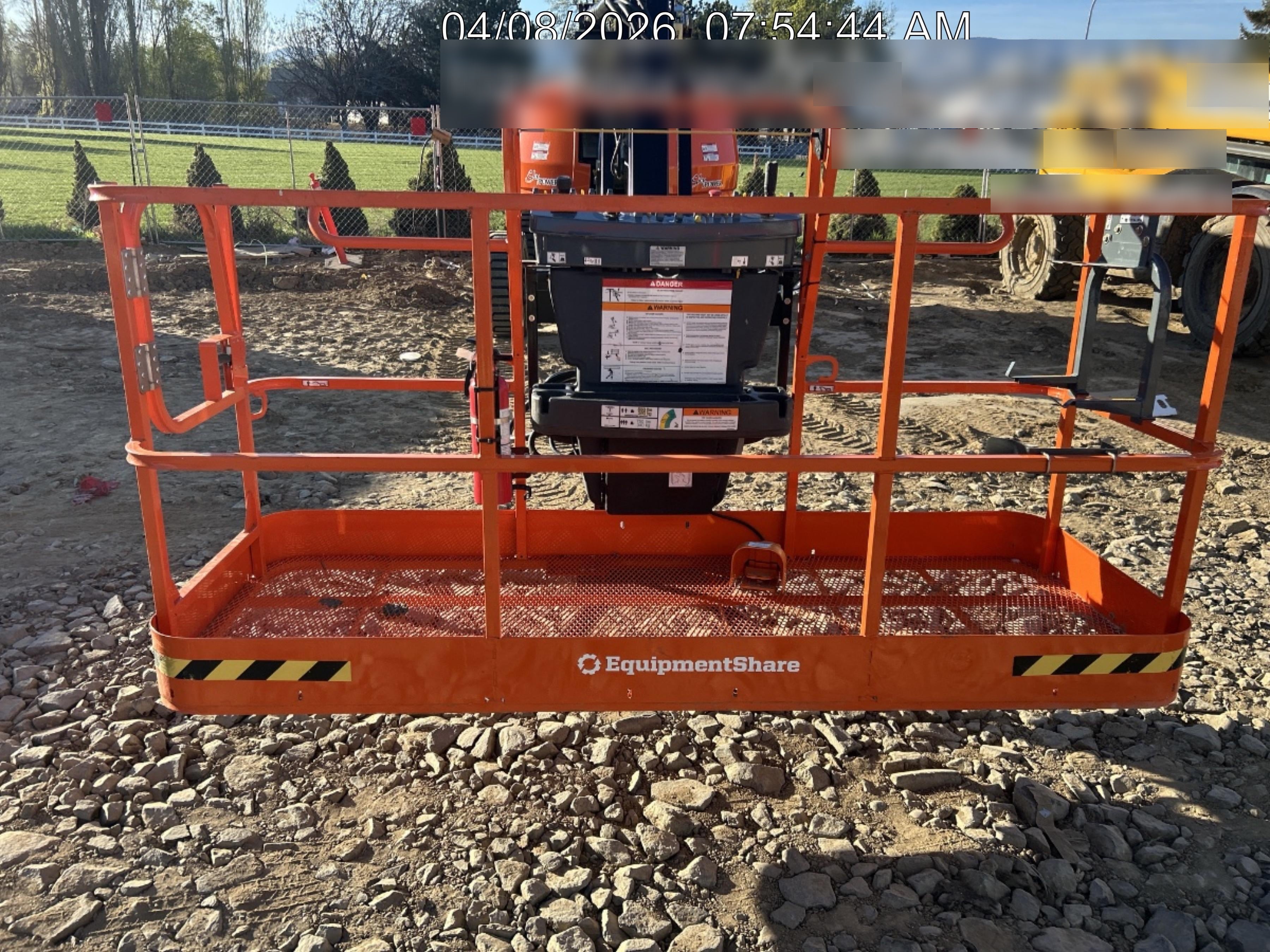 2025 JLG 660SJ