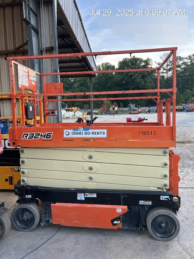 2022 JLG R3246