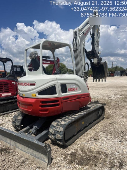 2025 TAKEUCHI 24" Bucket Takeuchi