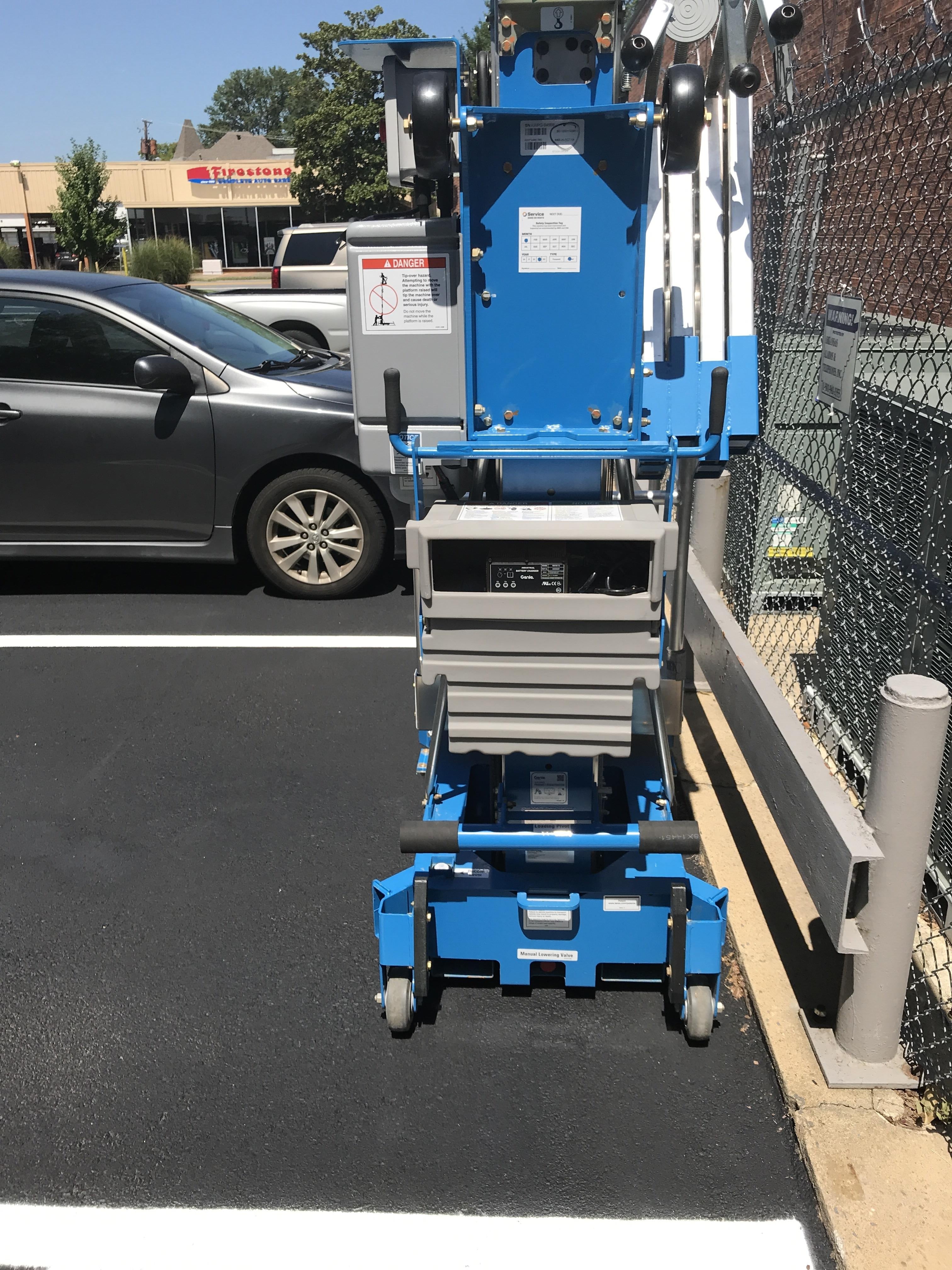 2018 GENIE AWP-30S