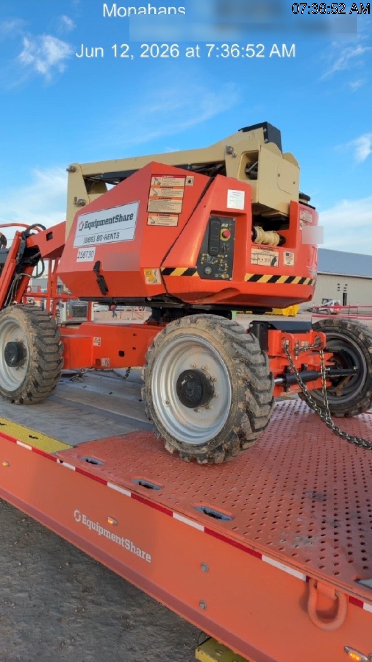 2022 JLG 340AJ