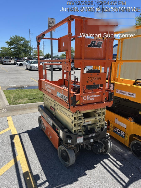2022 JLG ES1932