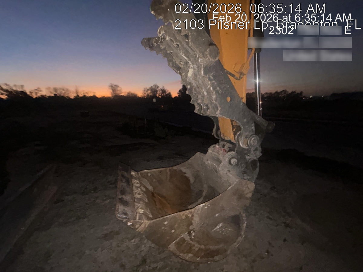 2025 CASE 36" Bucket - Case