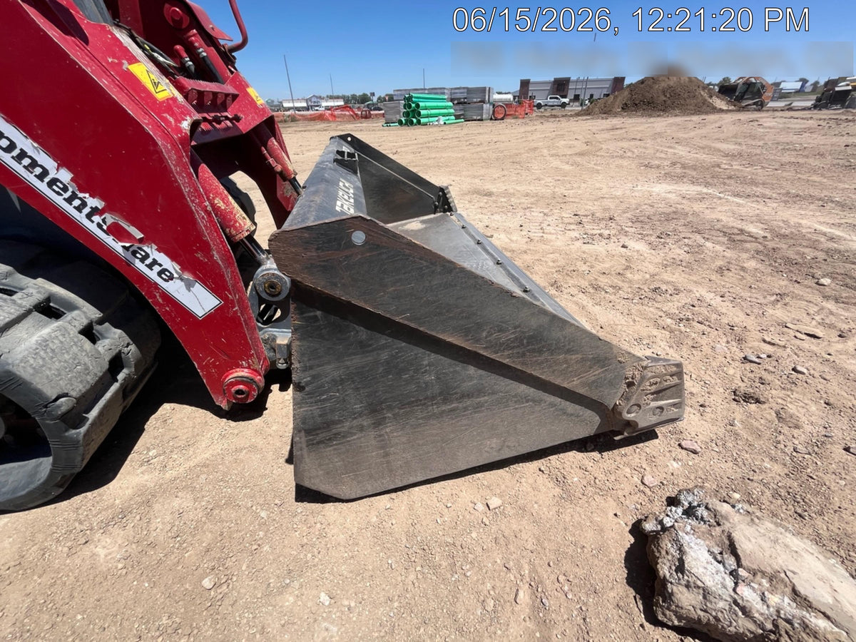 2023 TAKEUCHI TL10V2-CR