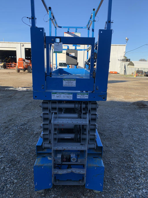 2020 Genie GS-3232 Standard, Folding half height swing gate