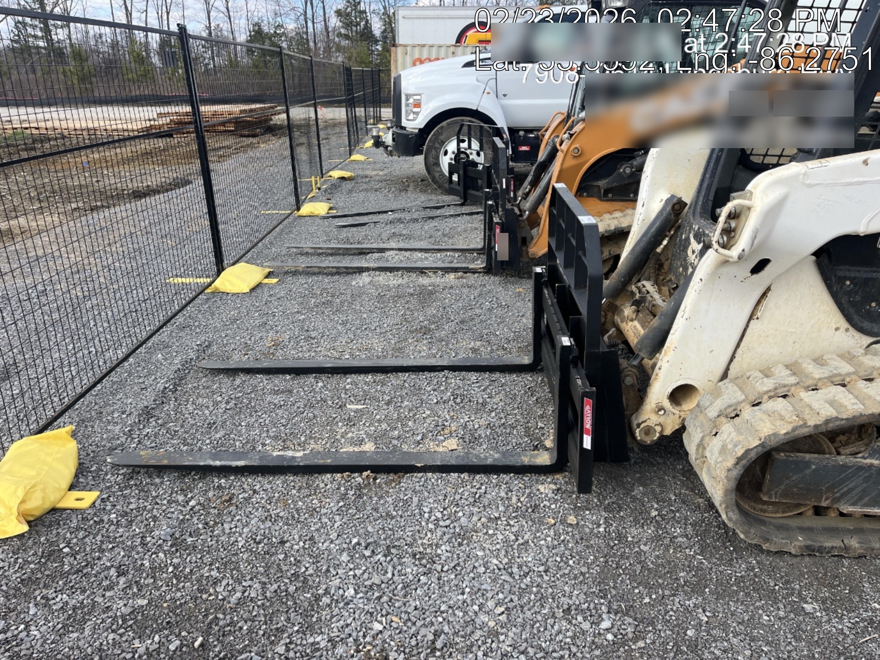 2026 ARROW MATERIAL HANDLING 72" Pallet Forks - Arrow