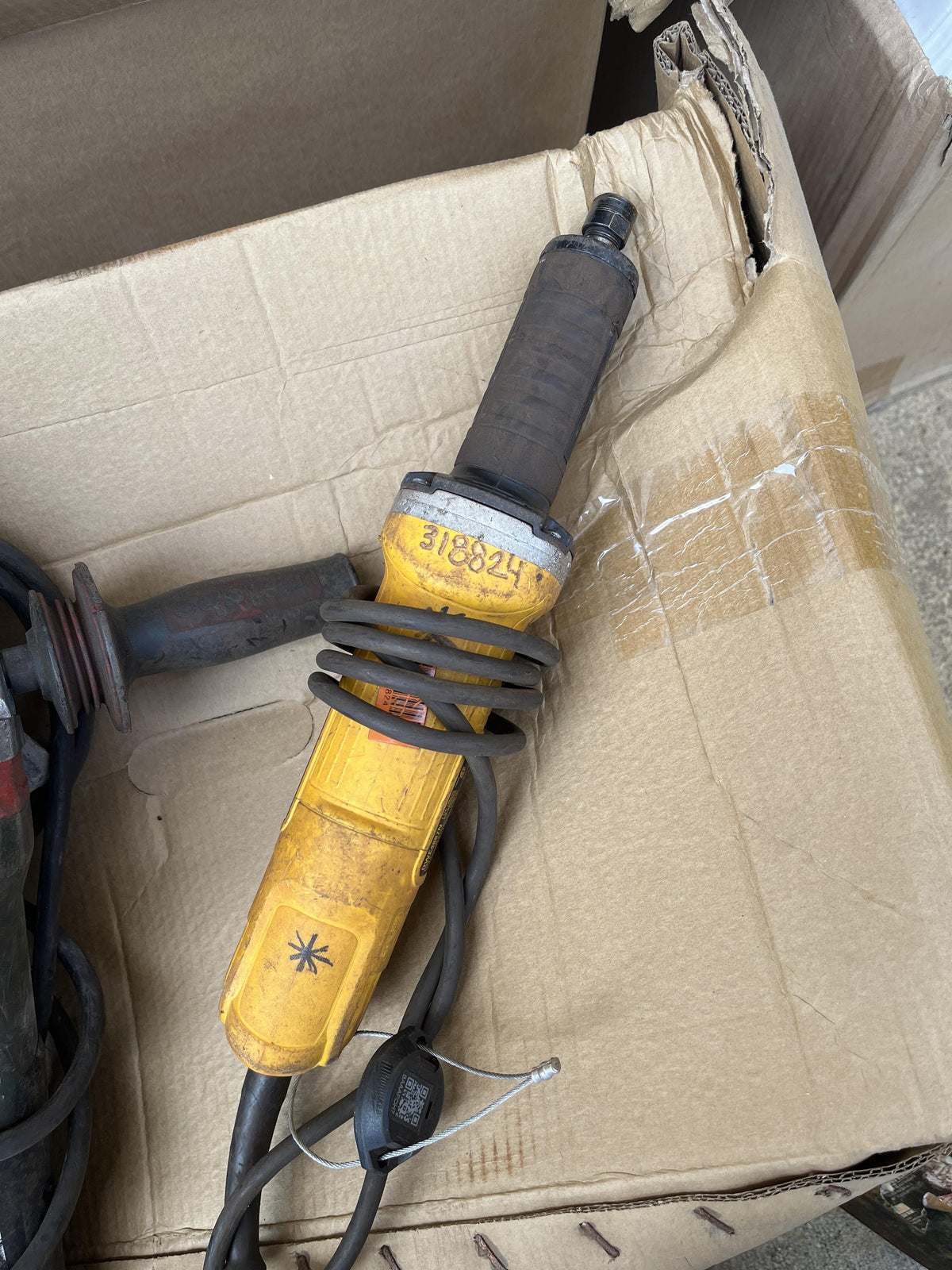 2023 DEWALT DWE4887N