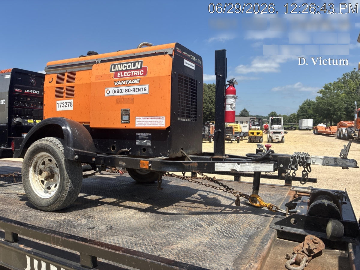 2021 Lincoln Electric Vantage 322 Vantage 322 Ready Pak 3 w/ Decals, ORANGE (includes trailer, cable rack, fender light kit) NO Telematics