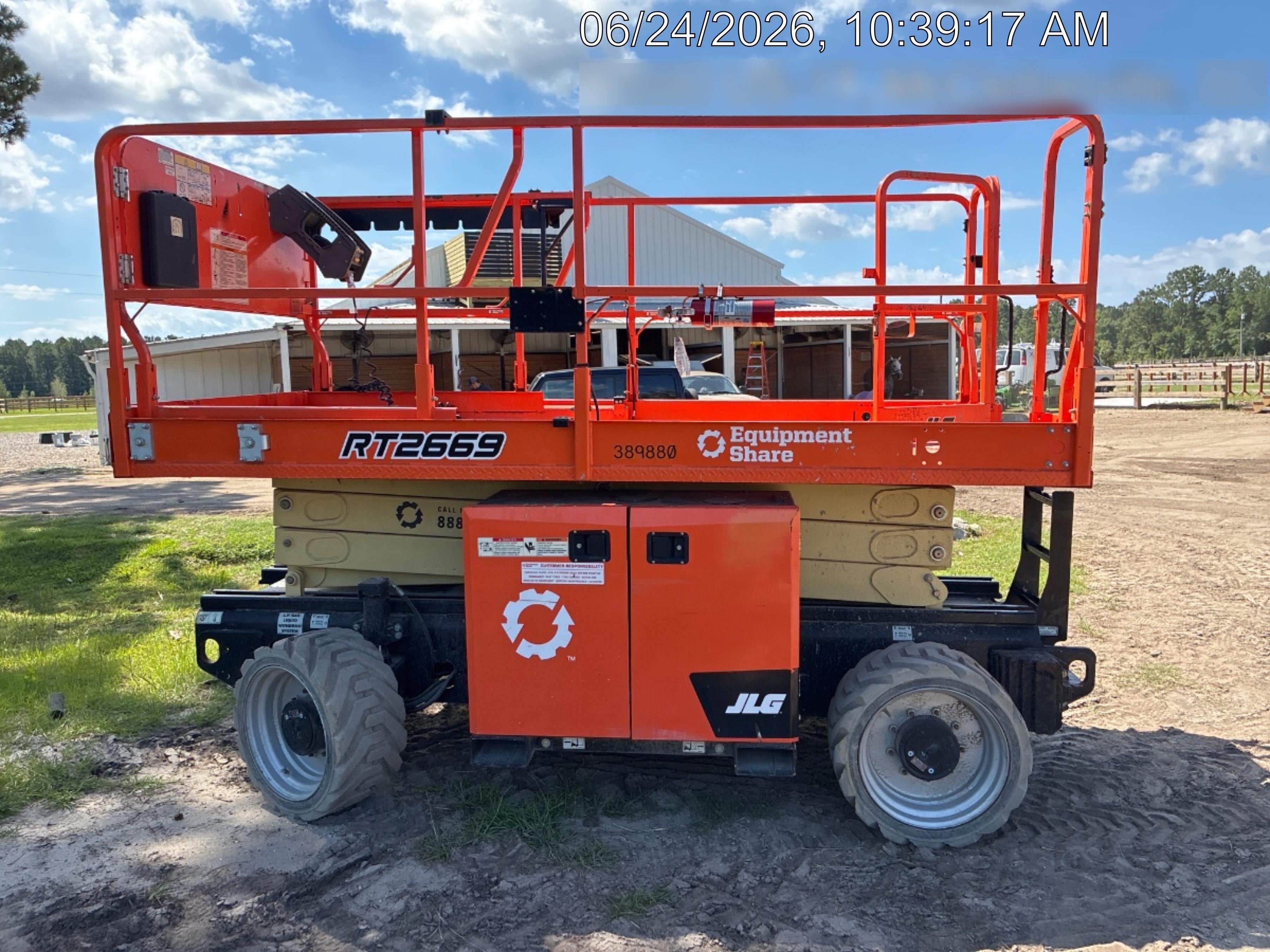 2024 JLG RT2669