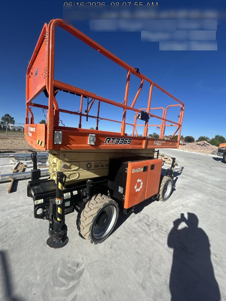 2023 JLG RT3369