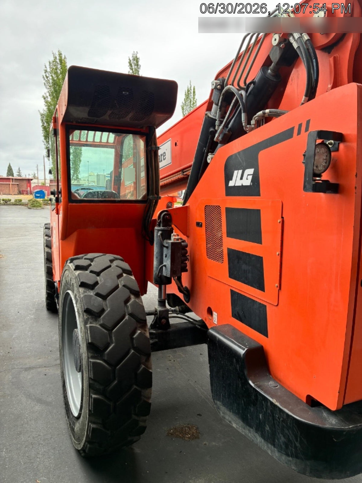 2022 SKYTRAK 8042