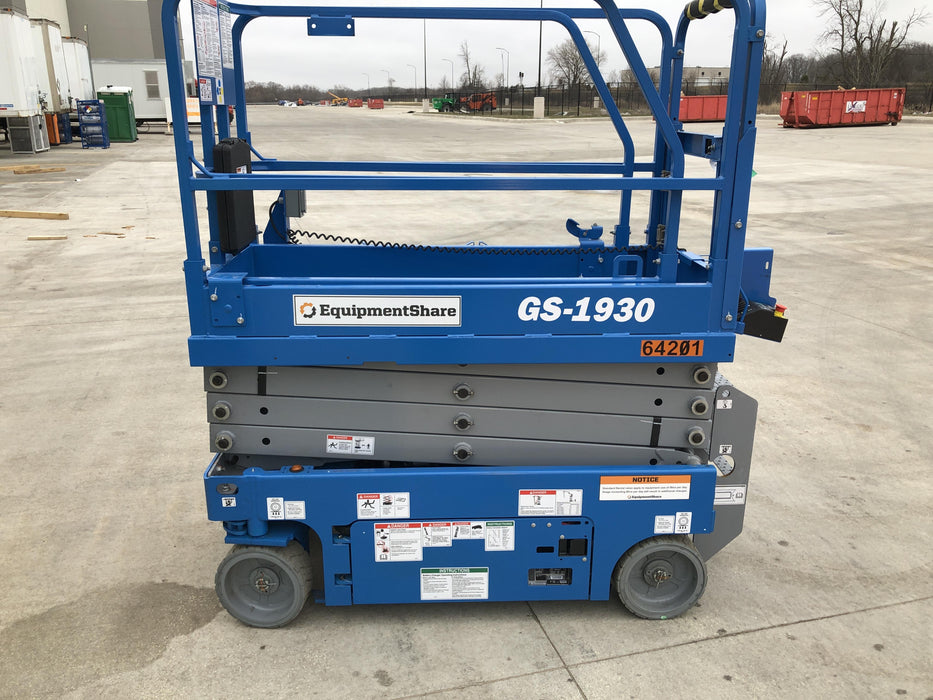 2020 Genie GS-1930 Solid Non Marking Tires, Beacon, Folding rails with half height swing gate