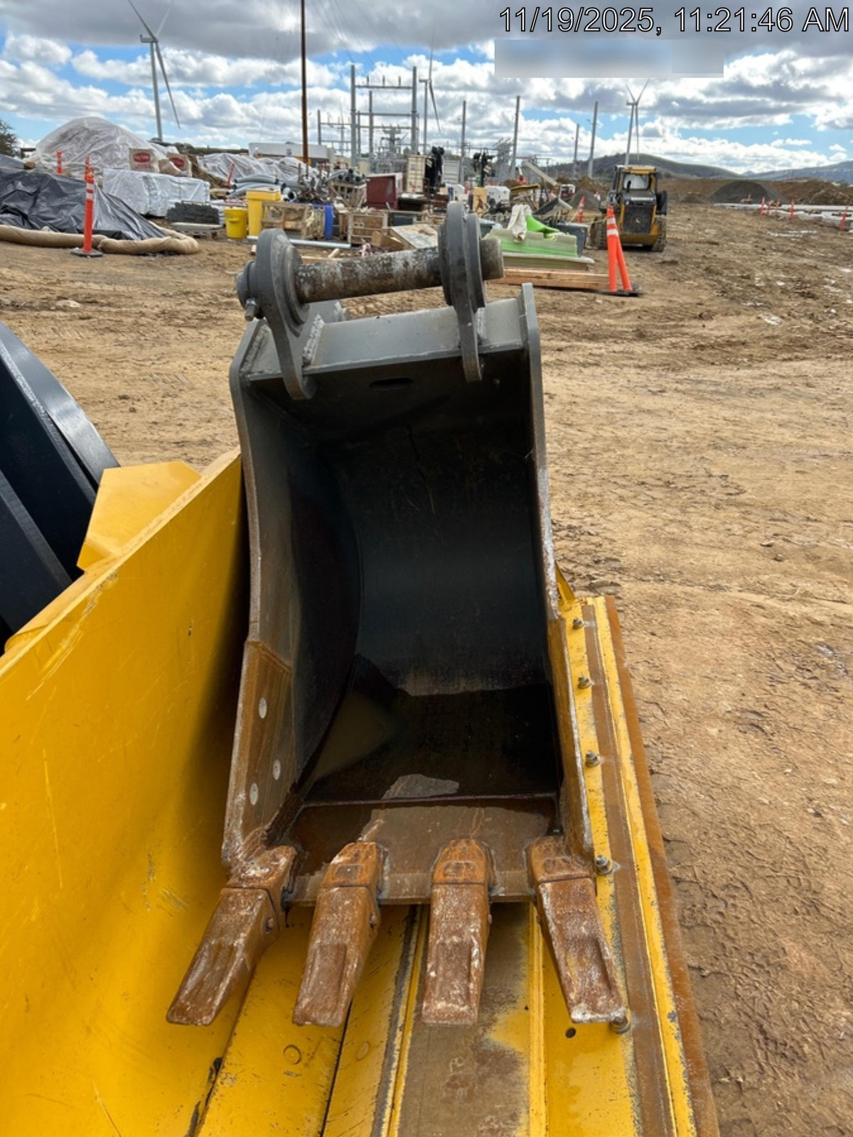 2025 LINK-BELT 24" Bucket - Link Belt