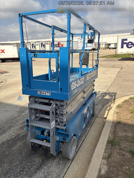 2023 GENIE GS-2632