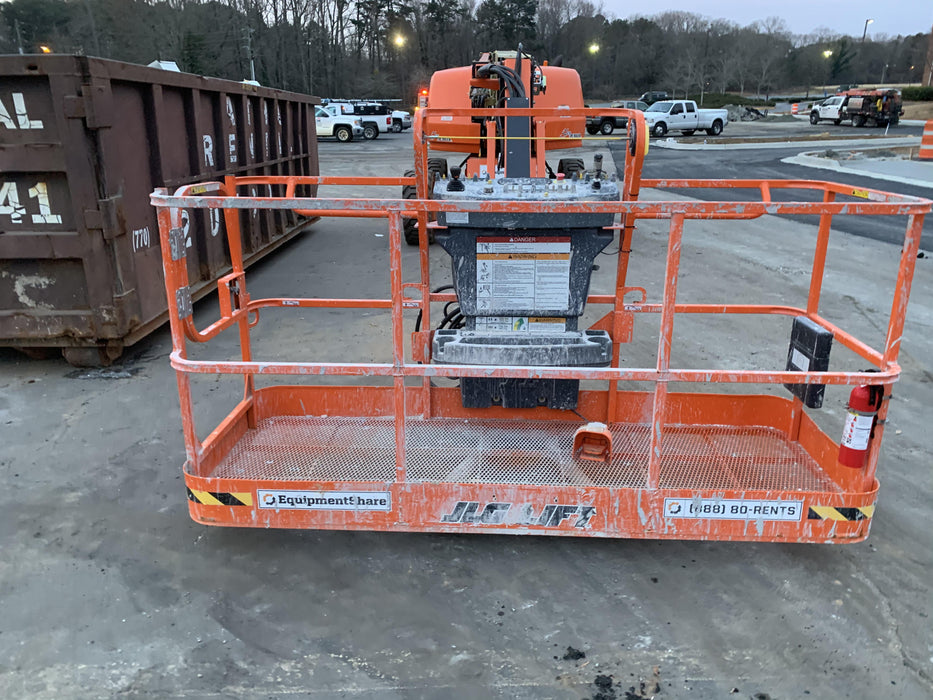 2020 JLG 660SJ