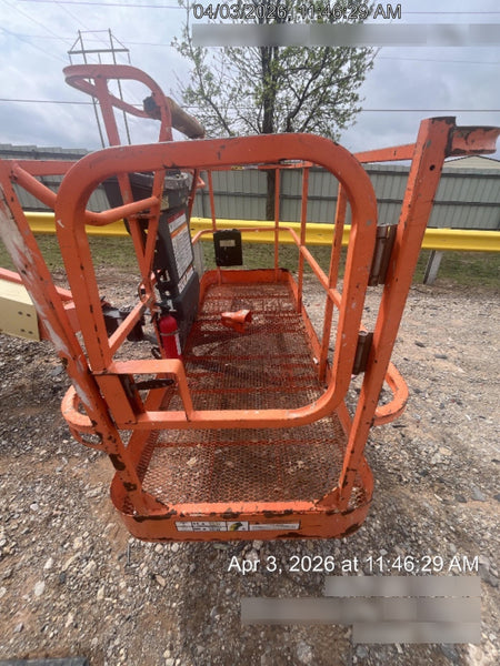 2019 JLG 400S