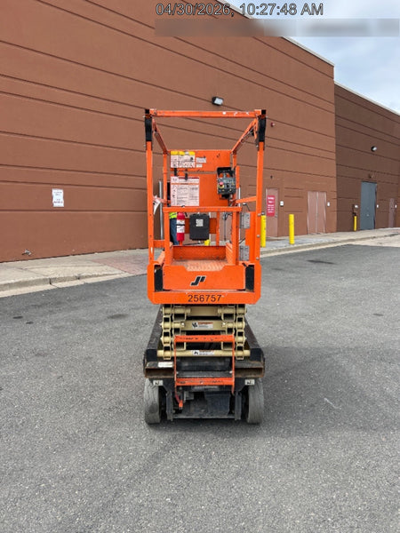 2022 JLG ES1932