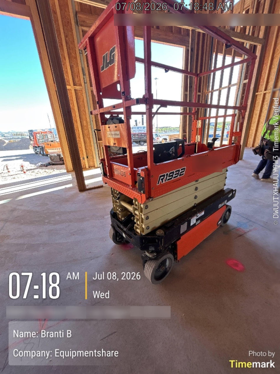 2022 JLG R1932