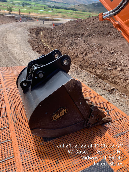 2022 GEITH 48" Bucket 25k - 35k - Geith