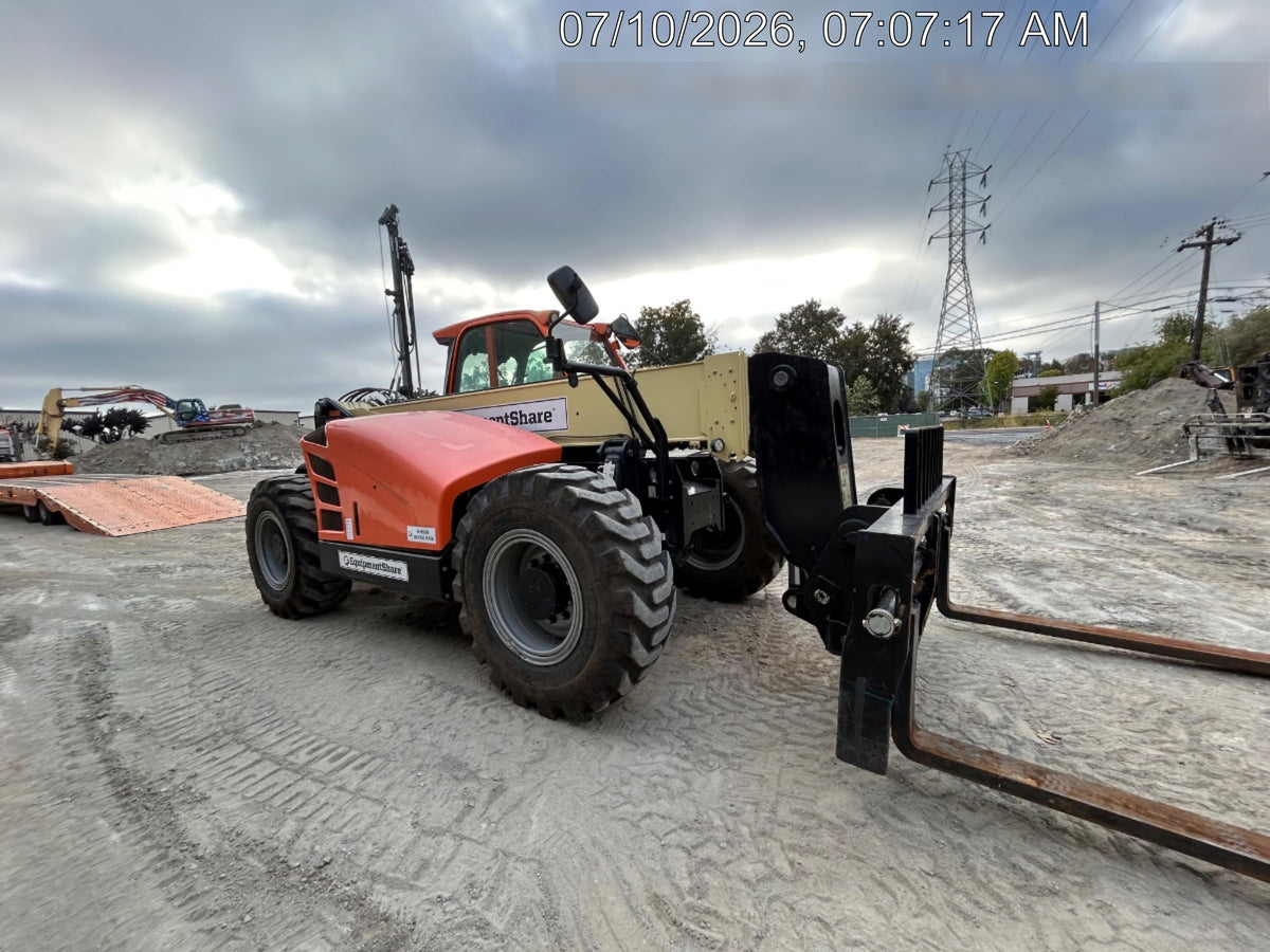 2021 JLG 1732