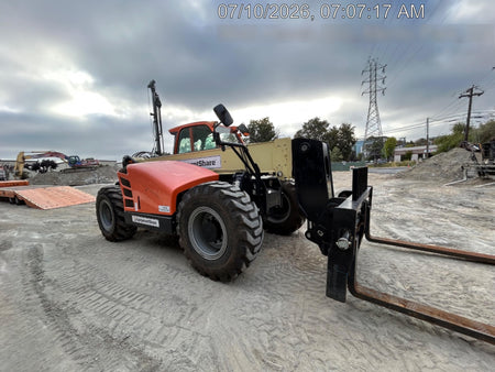 2021 JLG 1732