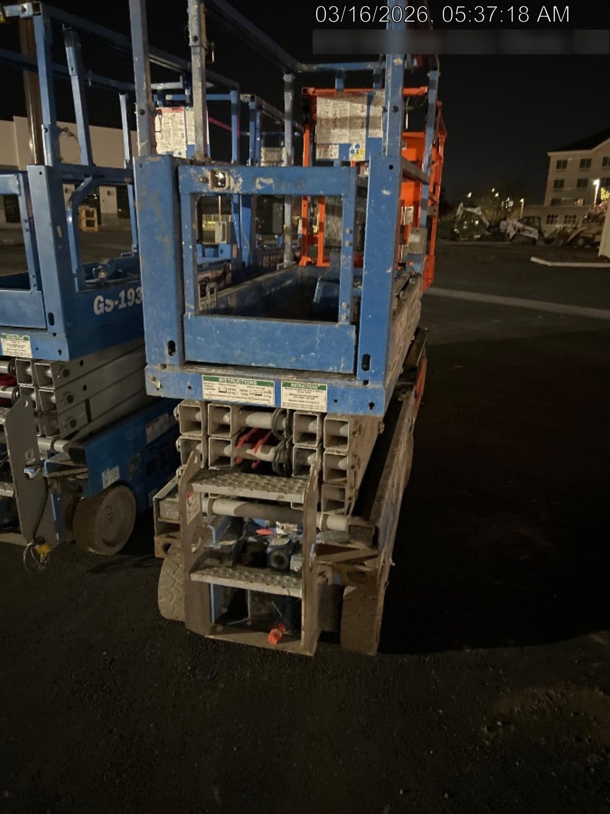2020 Genie GS-1930 Solid Non Marking Tires, Beacon, Folding rails with half height swing gate, 800W Inverter