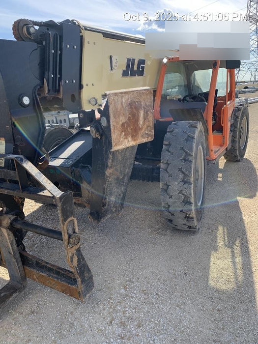 2019 JLG 1255 JLG 1255 T4F w/Open ROPS, Solid Tires, Work Lights/Beacon, 60" Carriage/Forks