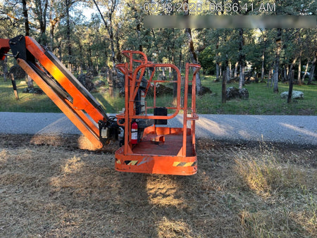 2023 JLG 860SJ