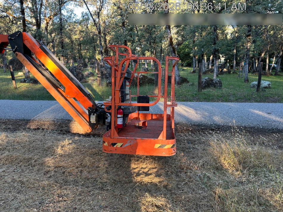 2023 JLG 860SJ