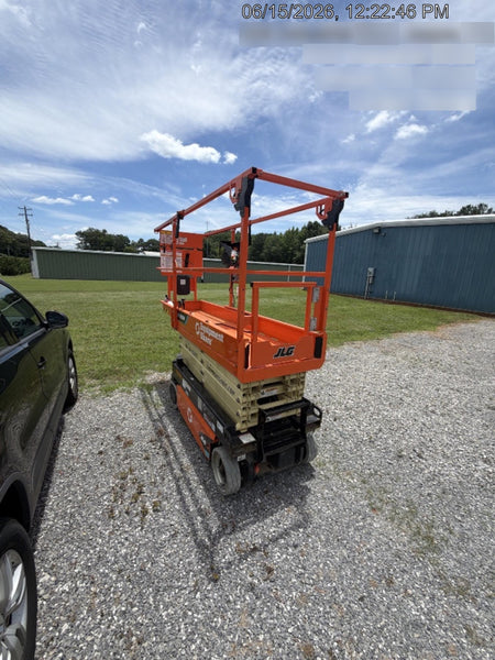 2025 JLG ES1932