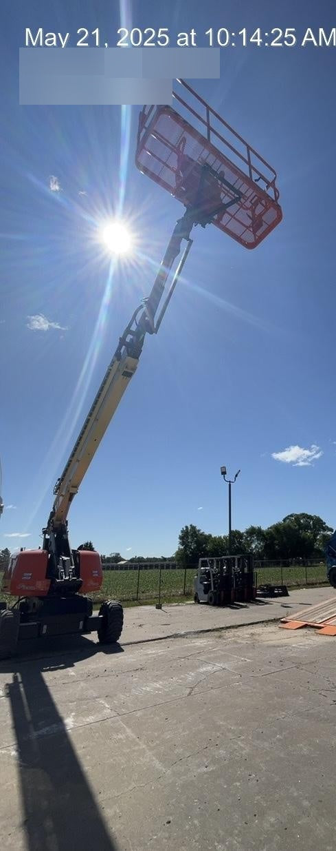 2025 JLG 660SJ