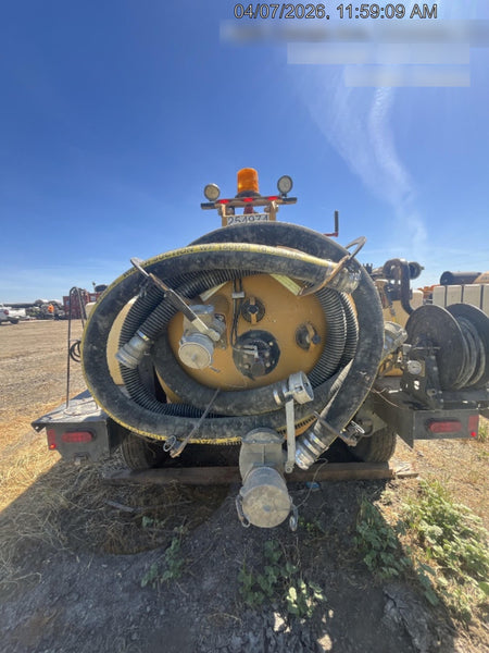 2022 VAC-TRON LP573XDT
