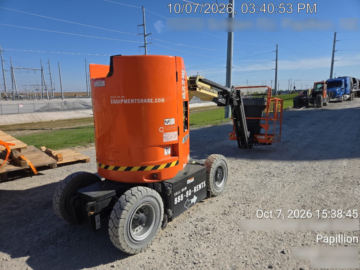 2025 JLG E300AJP