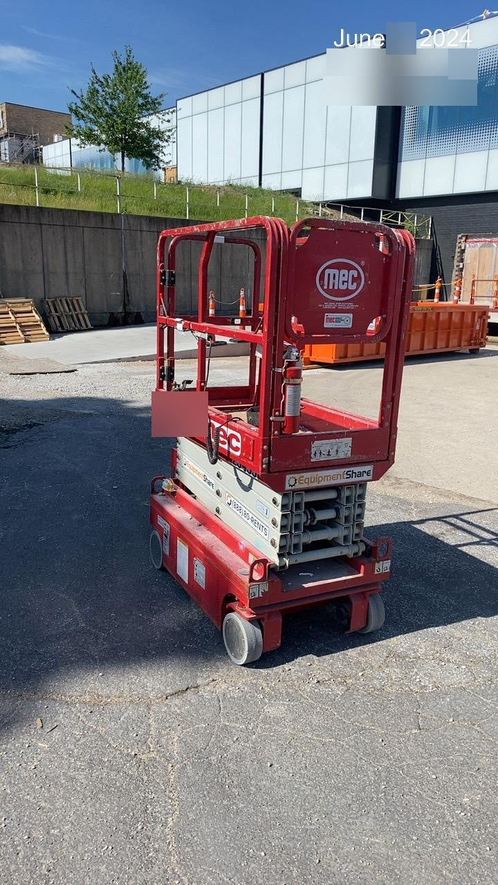 2019 MEC 1330SE MEC 1330SE w/ES Track Hardware, Full Extended 2 Year Warranty