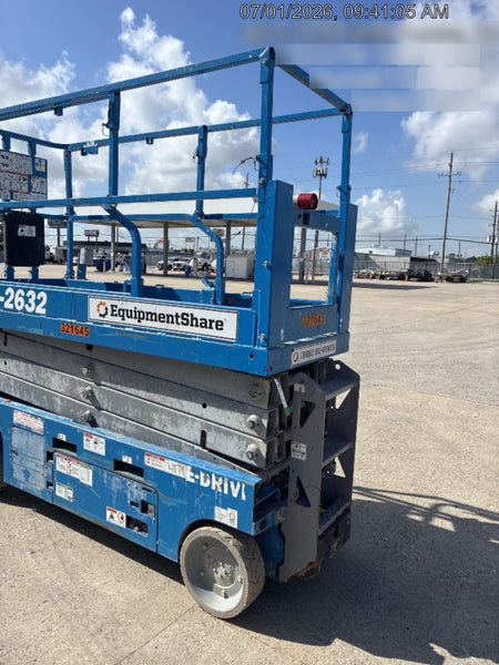 2023 GENIE GS-2632