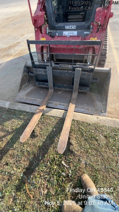 2025 ARROW MATERIAL HANDLING 48" Pallet Forks - Arrow