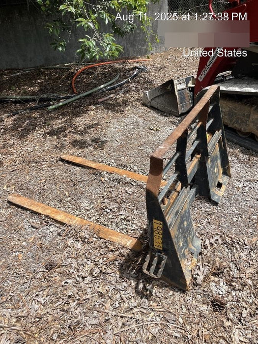 2021 ARROW MATERIAL HANDLING 60" Pallet Forks