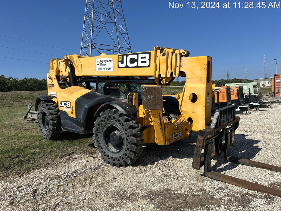 2019 JCB 512-56 109 HP w/CAB/HVAC, Beacon, Aux Hydraulics, Worklights, Solid Tires w/60" Carriage/Forks
