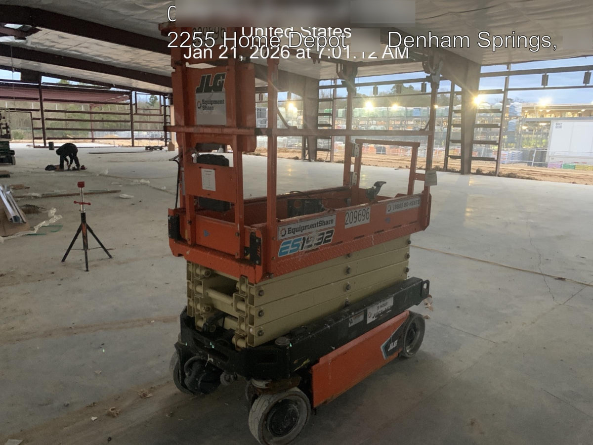 2022 JLG ES1932