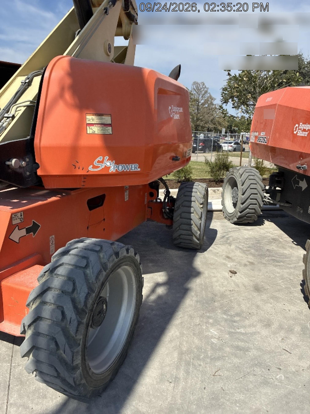 2022 JLG 660SJ
