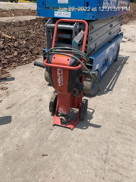 2020 HILTI TE 3000-AVR