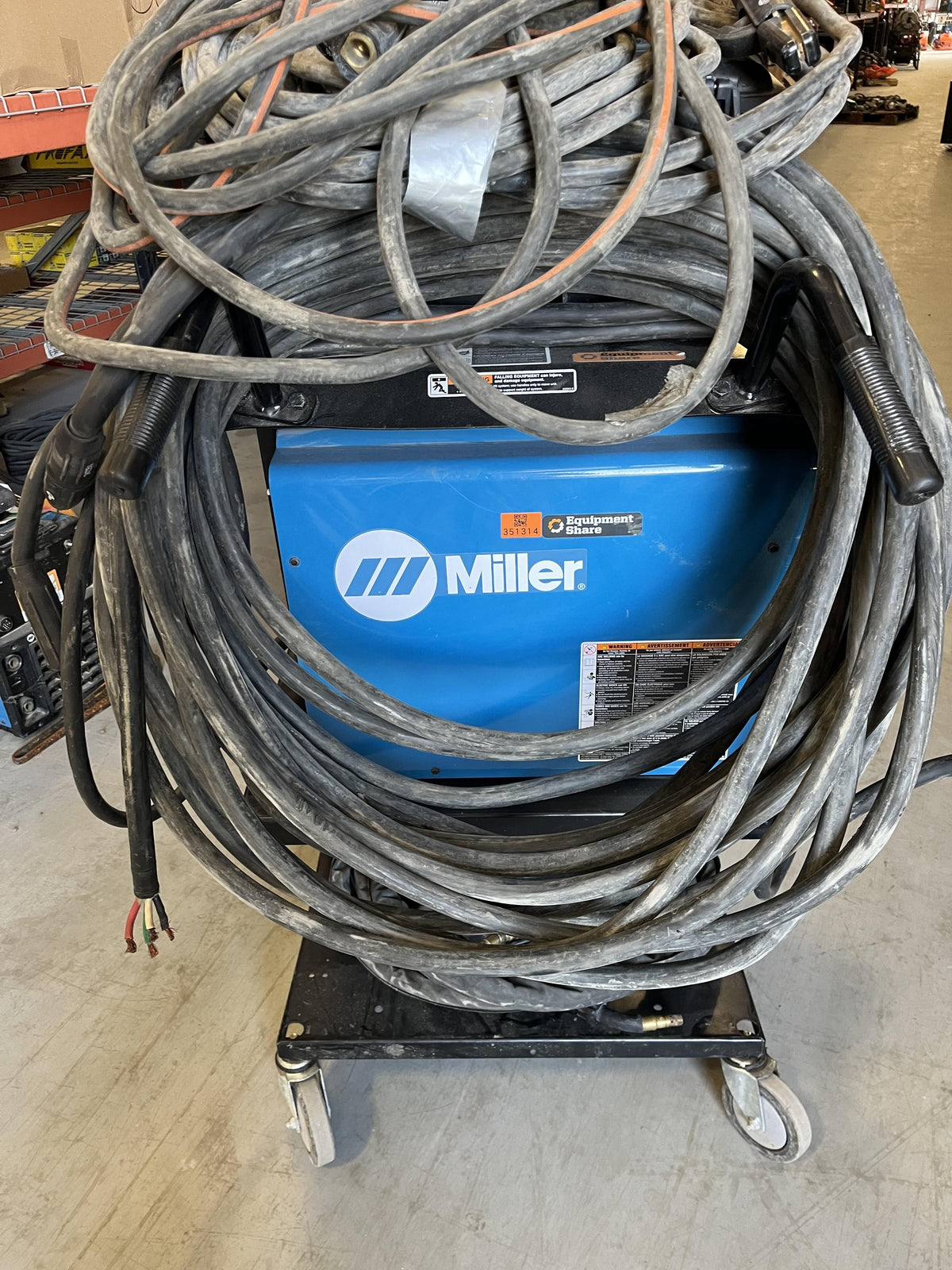 2023 MILLER ELECTRIC XR-AlumaFeed