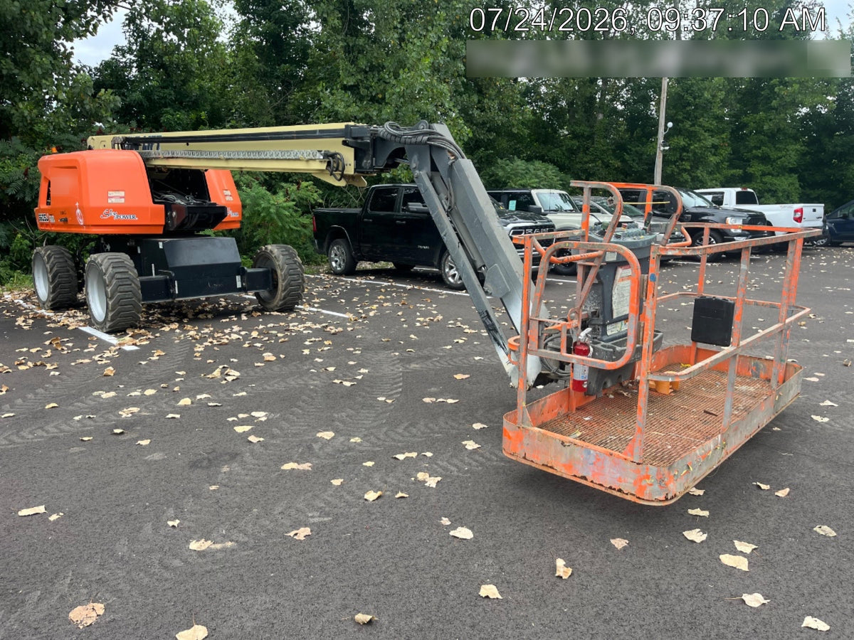 2023 JLG 660SJ