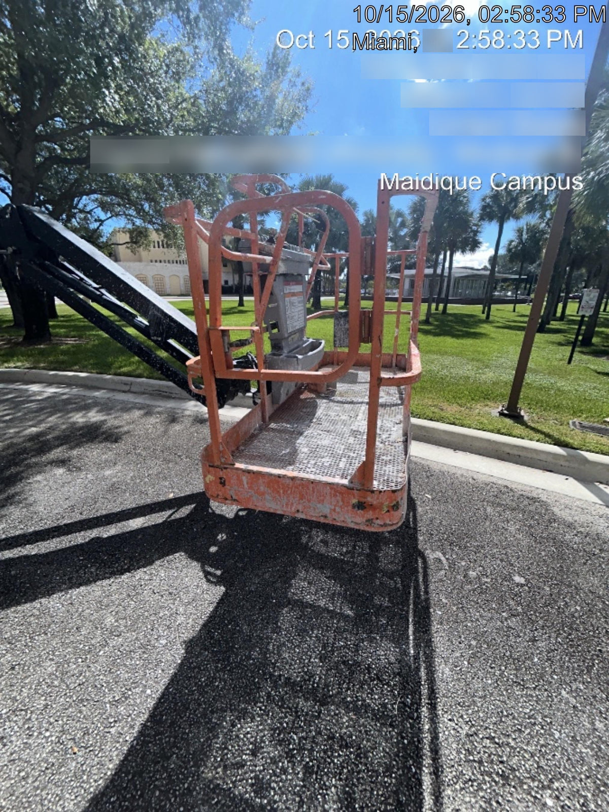 2023 JLG 460SJ
